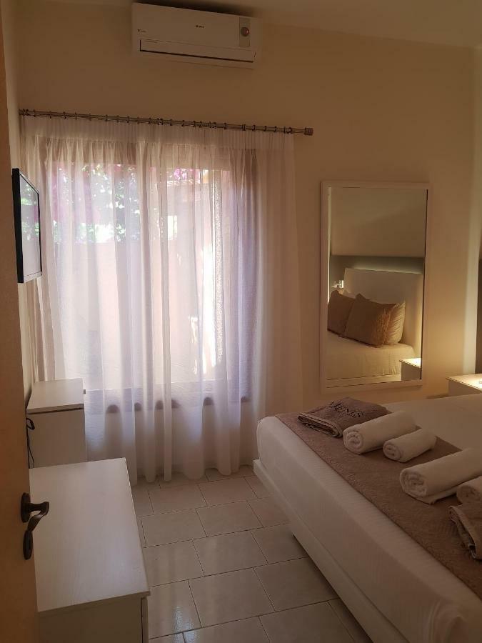 Apartment Meni's