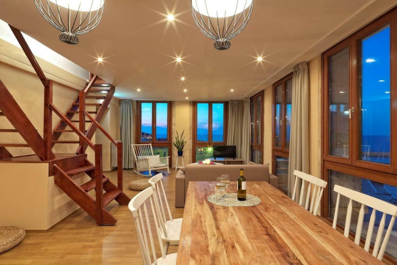 Astraia Chrissi Akti Chania