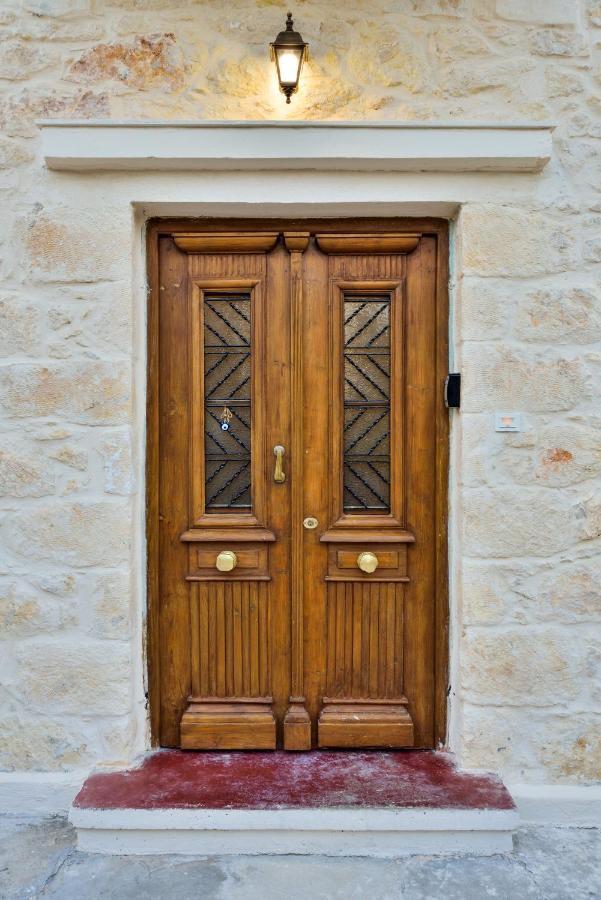 Michalis Stonehouse Holiday home