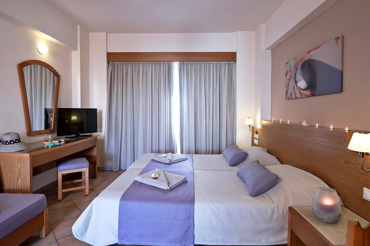 Blue Dome Aparthotel